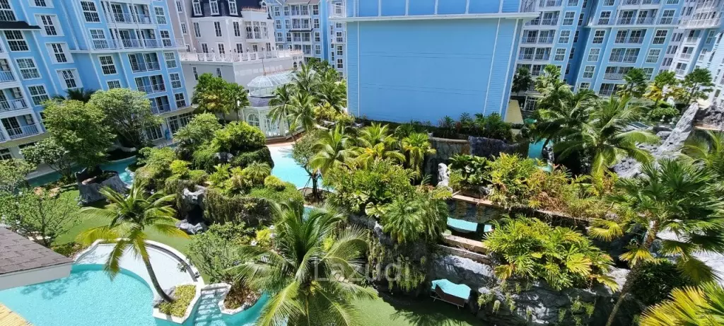 1 Bed 1 Bath 42 SQ.M Grand Florida Beachfront