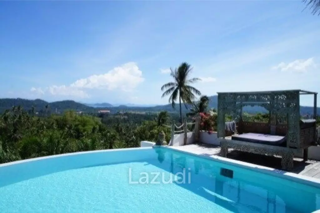 Balinese Bliss: Seaside Mountain Villa with a View