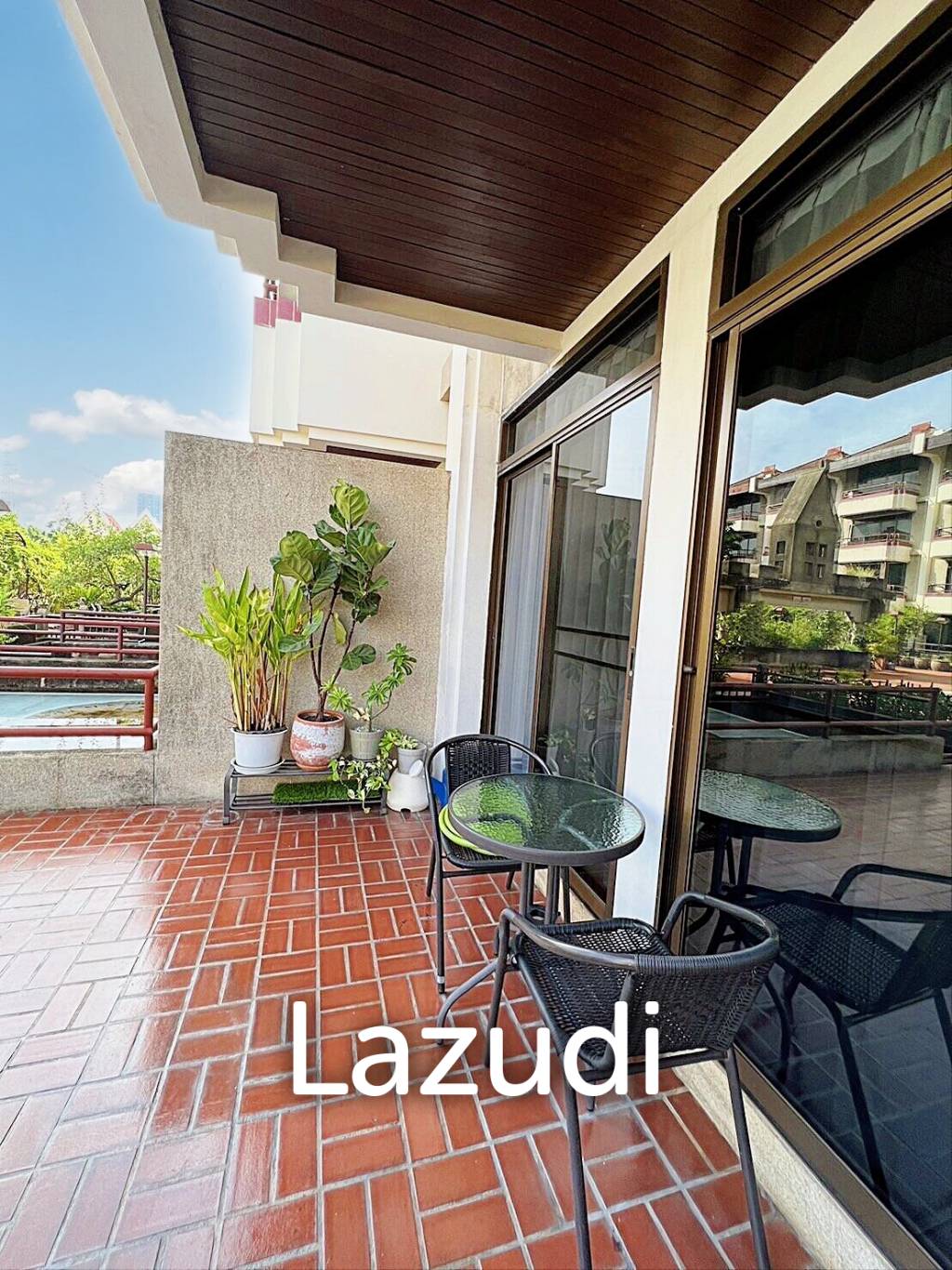 4 Bed 6 Bath 400 SQ.M Baan Green Town