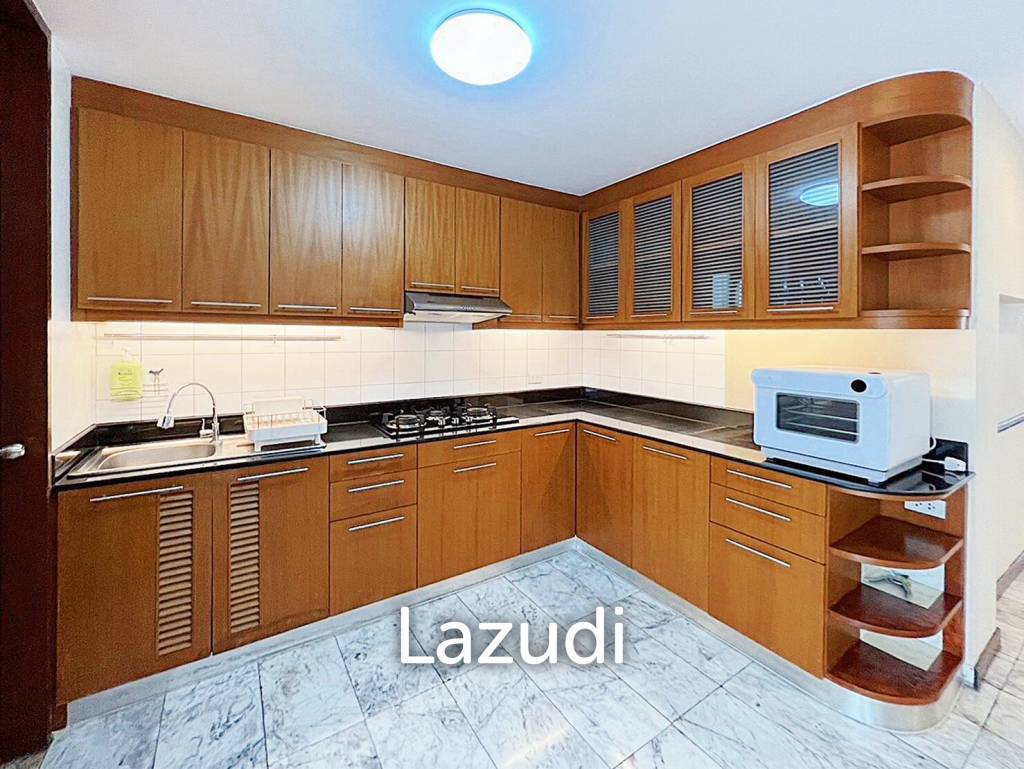 4 Bed 6 Bath 400 SQ.M Baan Green Town