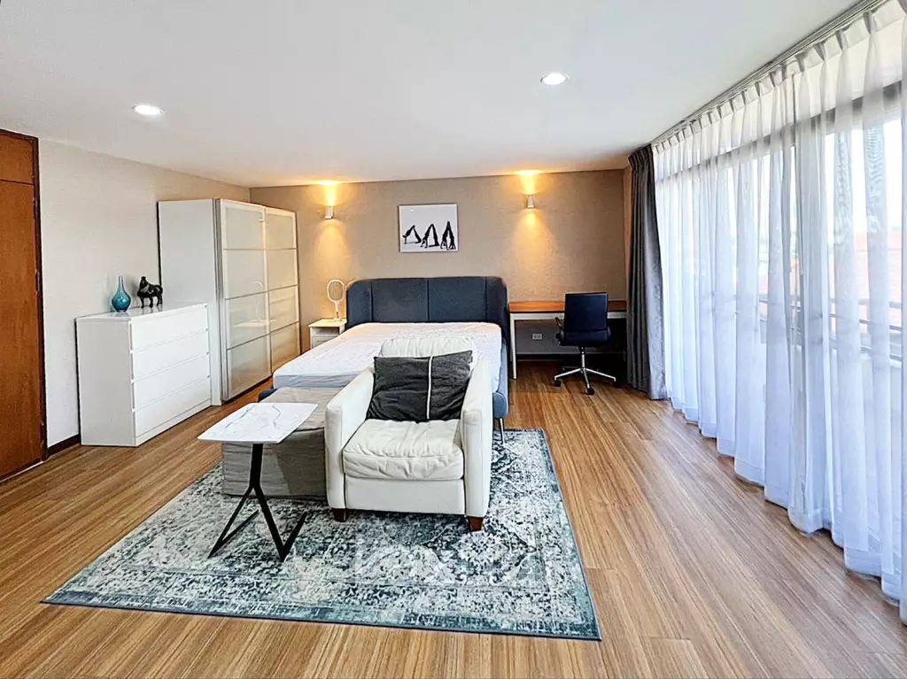 4 Bed 6 Bath 400 SQ.M Baan Green Town
