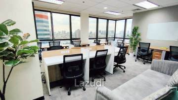 Service office for rent at Muangthai phatra complex