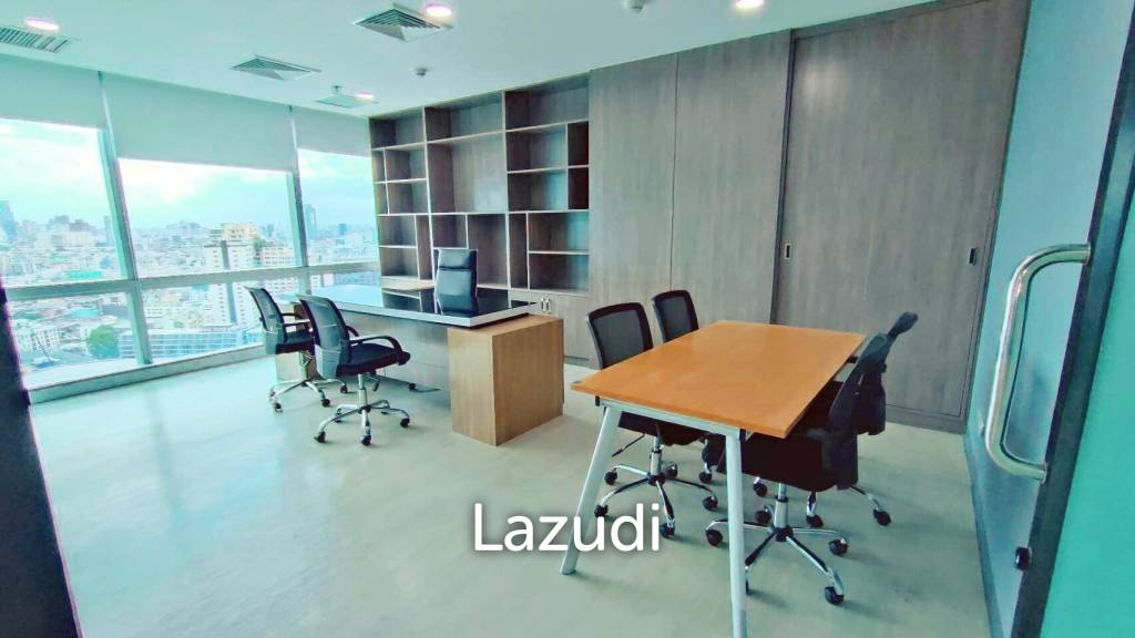 215 SQ.M Office for rent at CW Tower