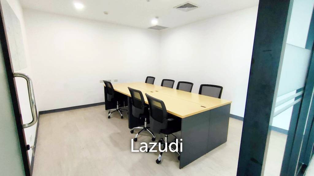 215 SQ.M Office for rent at CW Tower