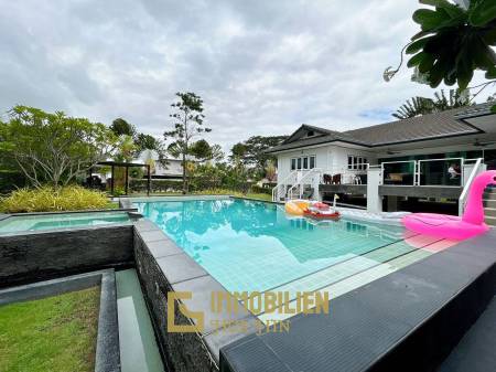 Luxury 3 Bedroom Pool Villa on Large Land Plot