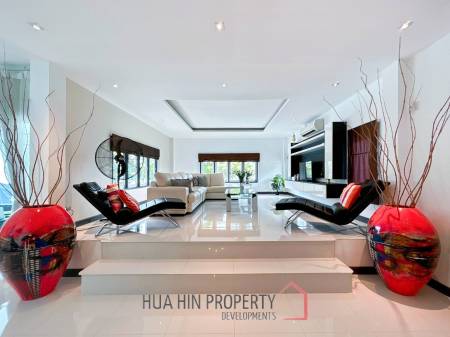 Luxury 3 Bedroom Pool Villa on Large Land Plot