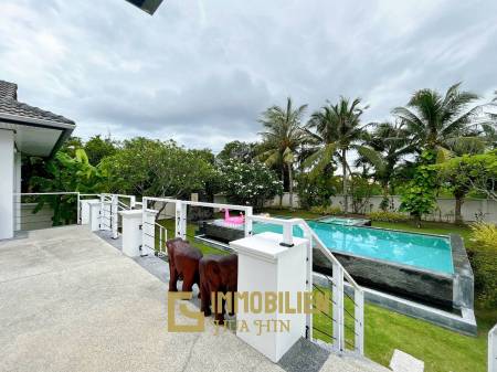 Luxury 3 Bedroom Pool Villa on Large Land Plot