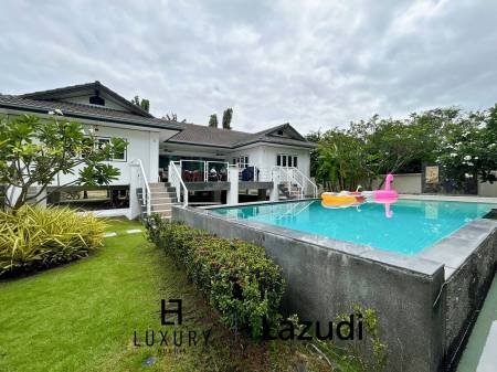 Luxury 3 Bedroom Pool Villa on Large Land Plot