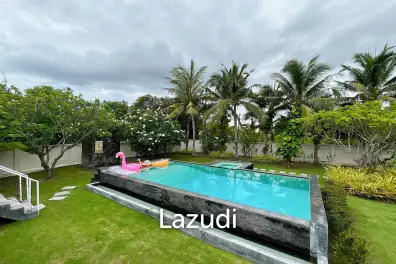 Luxury 3 Bedroom Pool Villa on Large Land Plot
