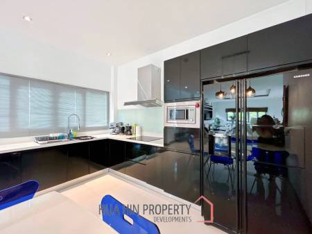 Luxury 3 Bedroom Pool Villa on Large Land Plot