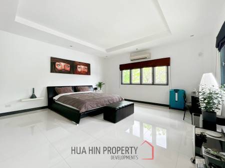 Luxury 3 Bedroom Pool Villa on Large Land Plot