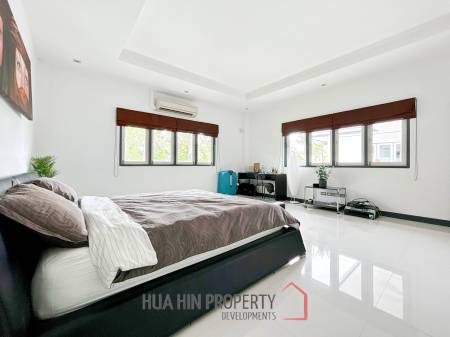 Luxury 3 Bedroom Pool Villa on Large Land Plot