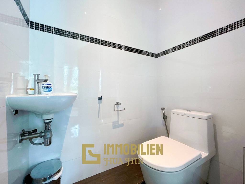 4,800 metro cuadrado 4 ` 5 Baño Villa de Venta