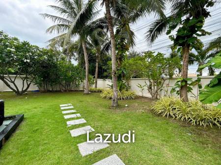 Luxury 3 Bedroom Pool Villa on Large Land Plot