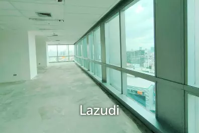 193 SQ.M Office for rent at CW Tower