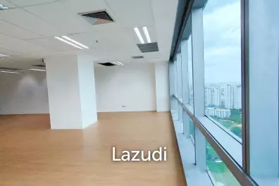 168 SQ.M Office for rent at CW Tower