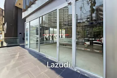 Retail space for rent at Summer Hub