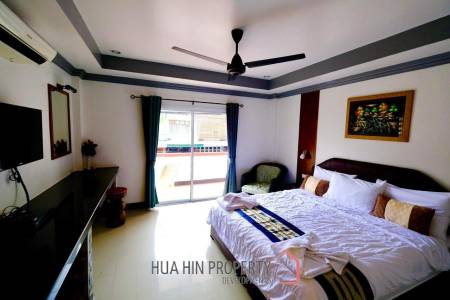 Prime Location: Restaurant Business with 12 Guest Rooms in Cha Am