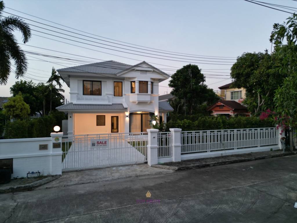 3 Bedroom Detached House In Gated Community