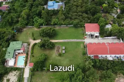 Cha Am Resort with 6 Apartment and 10 Townhouse on 7 Rai of Land