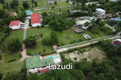 Cha Am Resort with 6 Apartment and 10 Townhouse on 7 Rai of Land