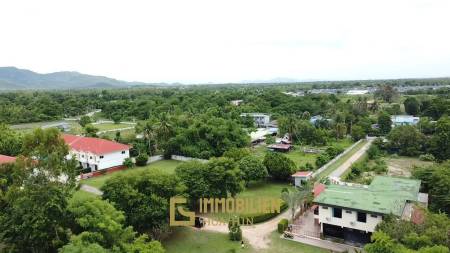 Cha Am Resort with 6 Apartment and 10 Townhouse on 7 Rai of Land