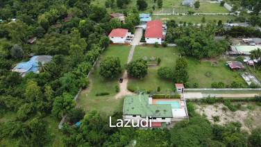 Cha Am Resort with 6 Apartment and 10 Townhouse on 7 Rai of Land