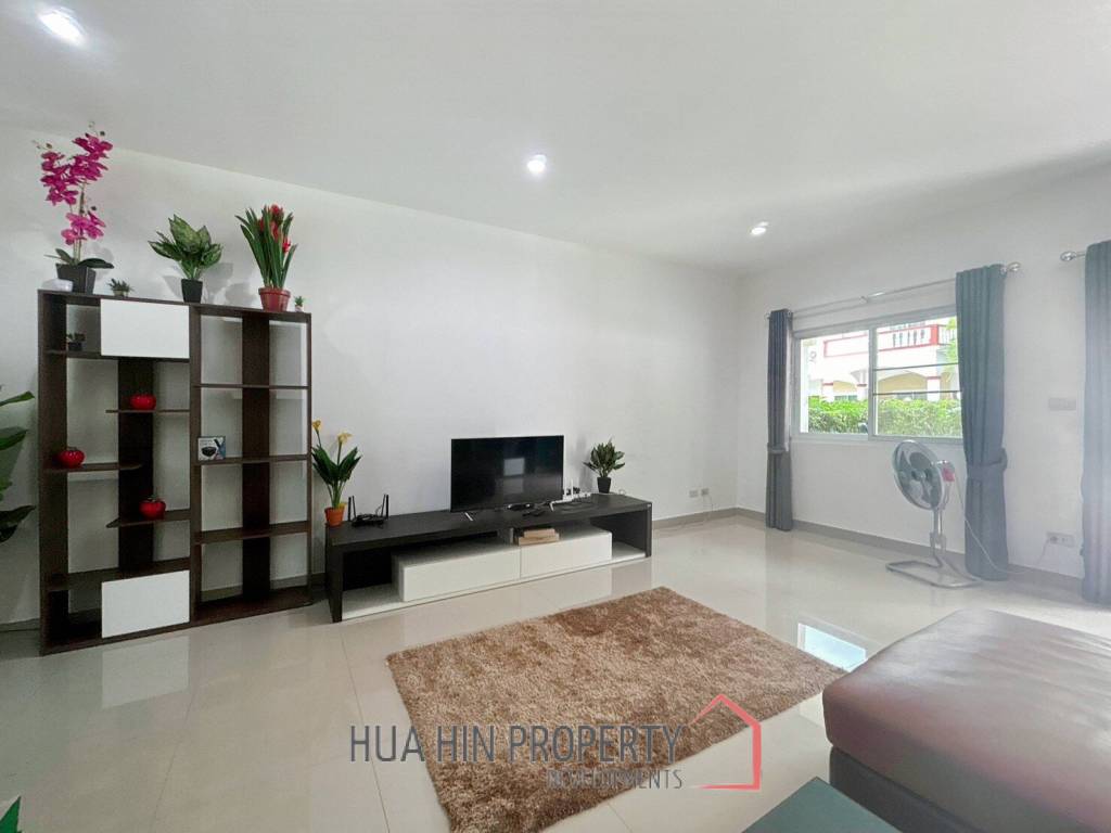 Cha Am Resort with 6 Apartment and 10 Townhouse on 7 Rai of Land