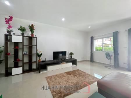 Cha Am Resort with 6 Apartment and 10 Townhouse on 7 Rai of Land