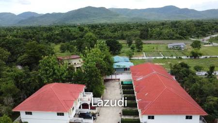 Cha Am Resort with 6 Apartment and 10 Townhouse on 7 Rai of Land