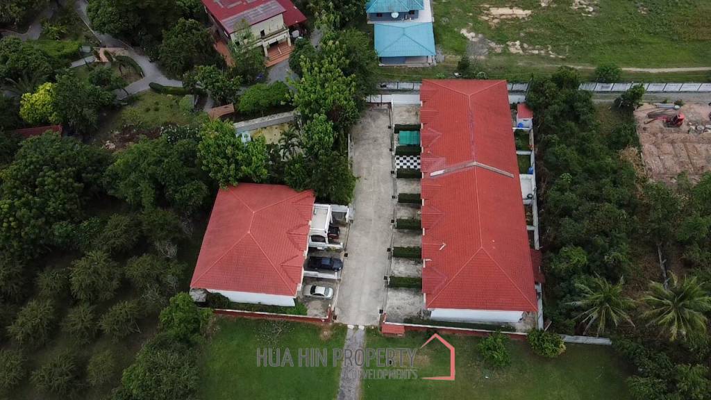 Cha Am Resort with 6 Apartment and 10 Townhouse on 7 Rai of Land