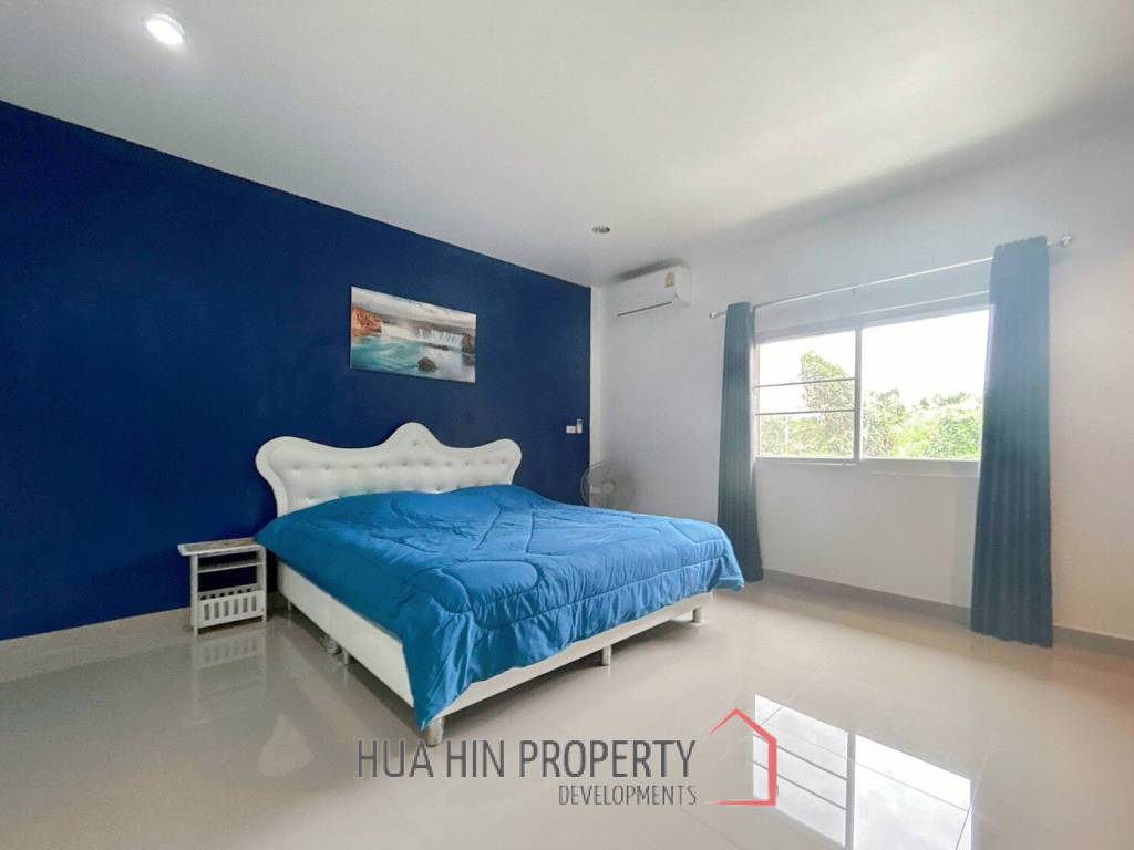 Cha Am Resort with 6 Apartment and 10 Townhouse on 7 Rai of Land