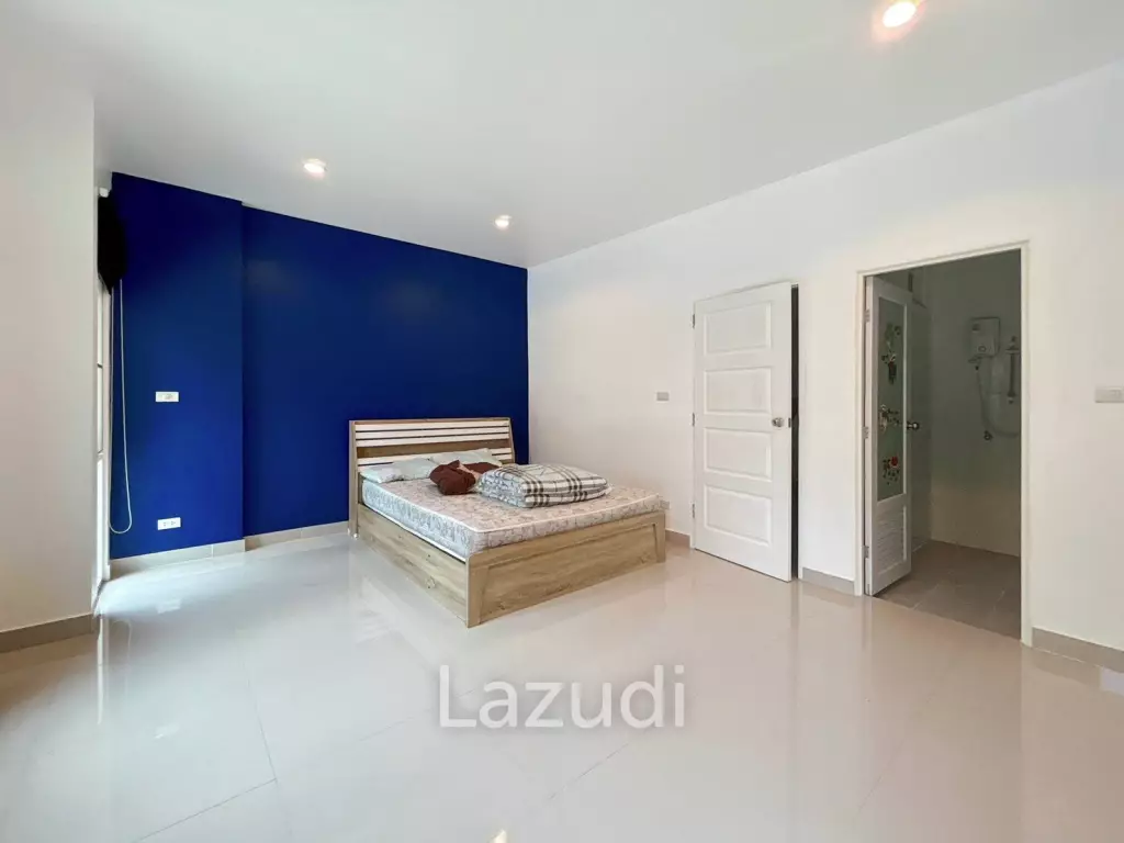 Cha Am Resort with 6 Apartment and 10 Townhouse on 7 Rai of Land