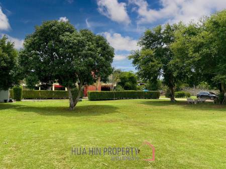 Cha Am Resort with 6 Apartment and 10 Townhouse on 7 Rai of Land