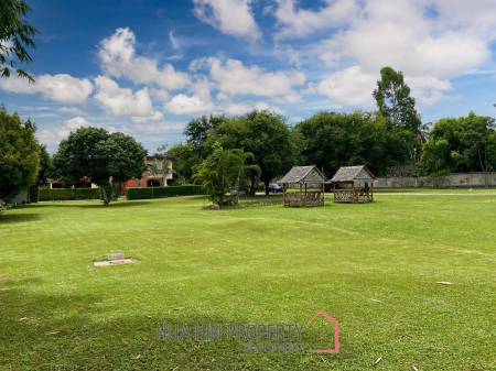 Cha Am Resort with 6 Apartment and 10 Townhouse on 7 Rai of Land