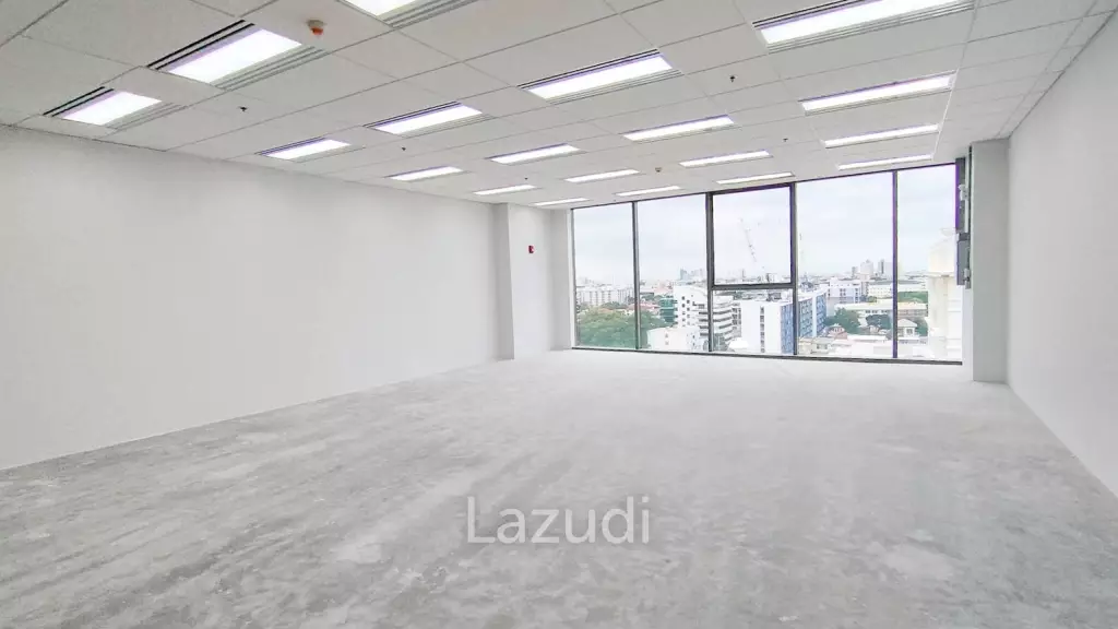 Office for rent at Sukhumvit hills