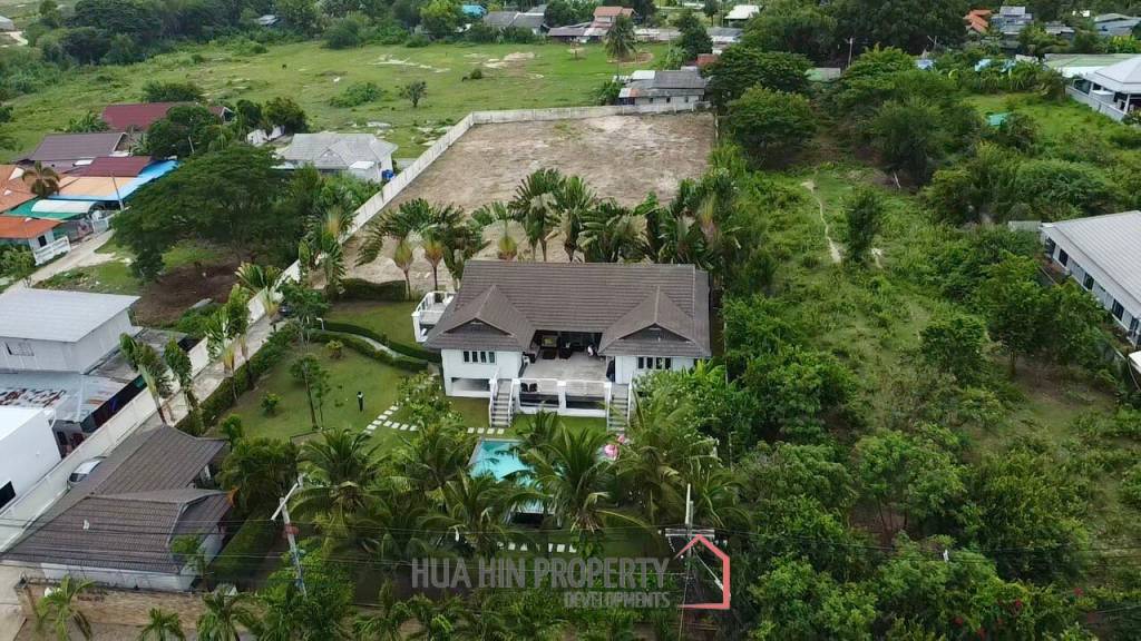 Luxury 4 Bedroom Pool Villa on Large Land Plot