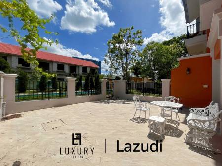 Boulevard Tuscany: Stadtreihenhaus mit 2 Schlafzimmern in Cha Am