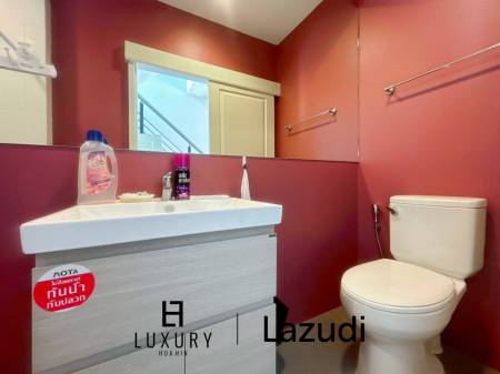 Boulevard Tuscany: Stadtreihenhaus mit 2 Schlafzimmern in Cha Am