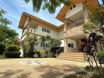 5 Beds 5 Baths 524 SQ.M 2-Storey House