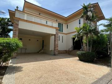 5 Beds 5 Baths 420 SQ.M House in Huay Yai