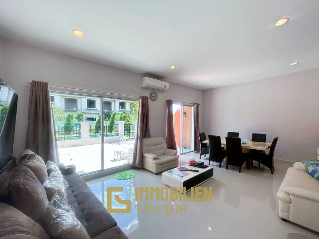 Boulevard Tuscany : 2 Bedroom Townhouse In Cha Am