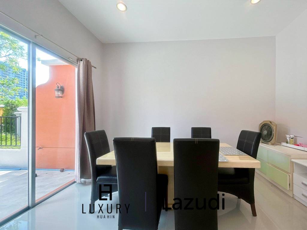 Boulevard Tuscany : 2 Bedroom Townhouse In Cha Am