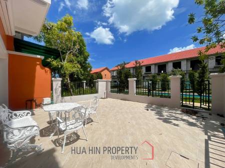 Boulevard Tuscany : 2 Bedroom Townhouse In Cha Am