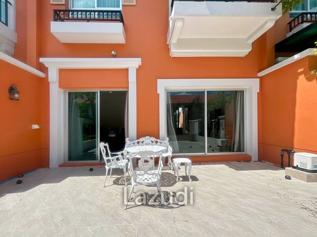 Boulevard Tuscany : 2 Bedroom Townhouse In Cha Am