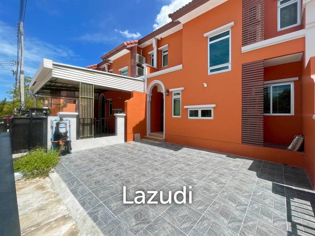 Boulevard Tuscany : 2 Bedroom Townhouse In Cha Am