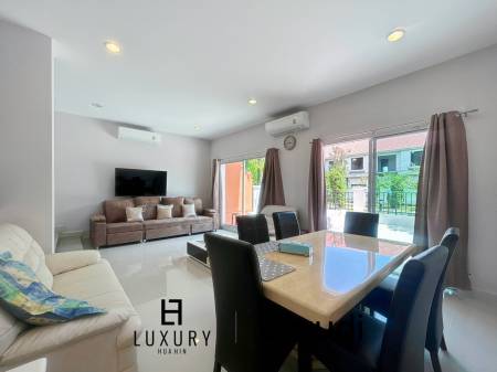 Boulevard Tuscany : 2 Bedroom Townhouse In Cha Am