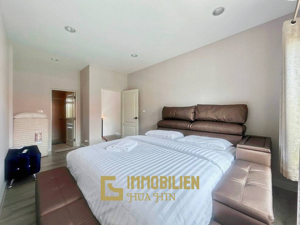 Boulevard Tuscany : 2 Bedroom Townhouse In Cha Am