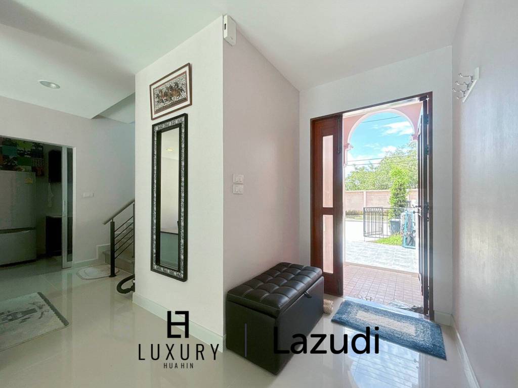 Boulevard Tuscany : 2 Bedroom Townhouse In Cha Am