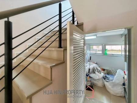 Boulevard Tuscany : 2 Bedroom Townhouse In Cha Am